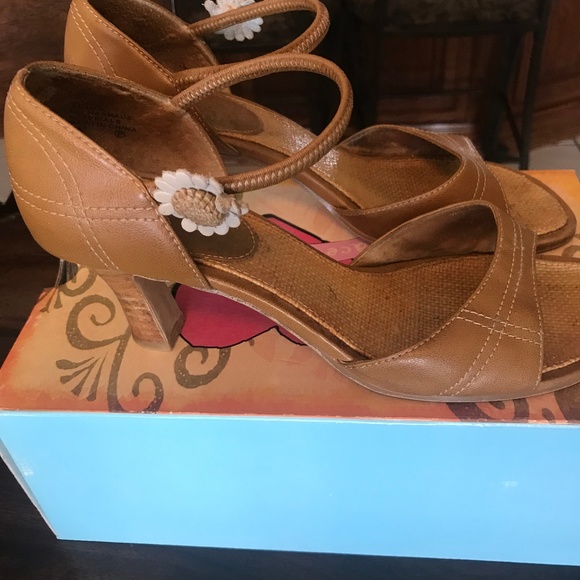 Mud Seide - Picture 2 of 3